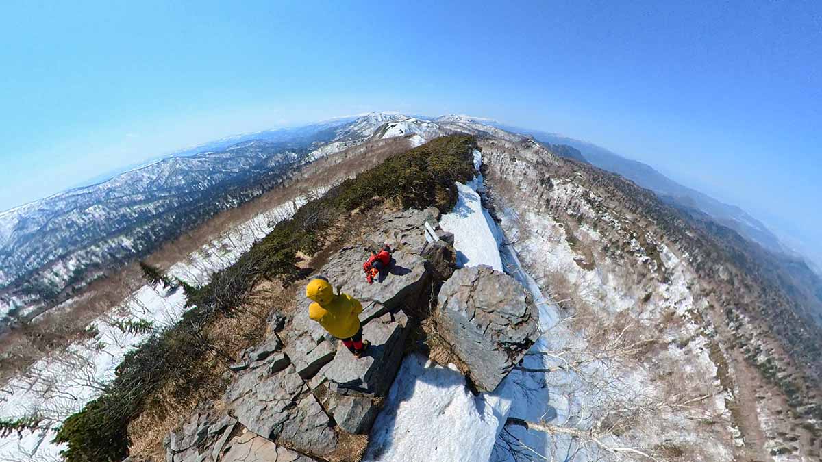 空沼岳山頂で自撮り