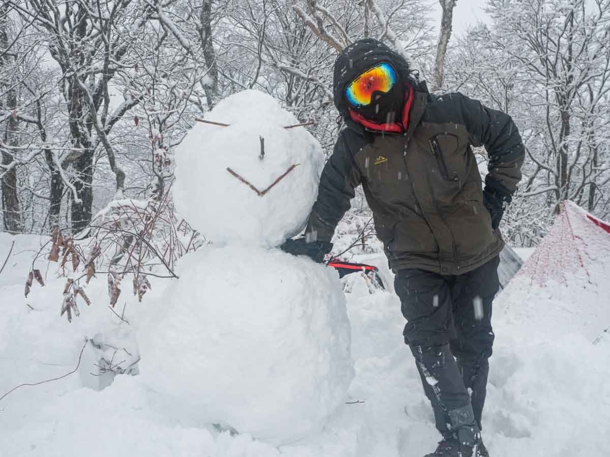 雪だるまとシオさん