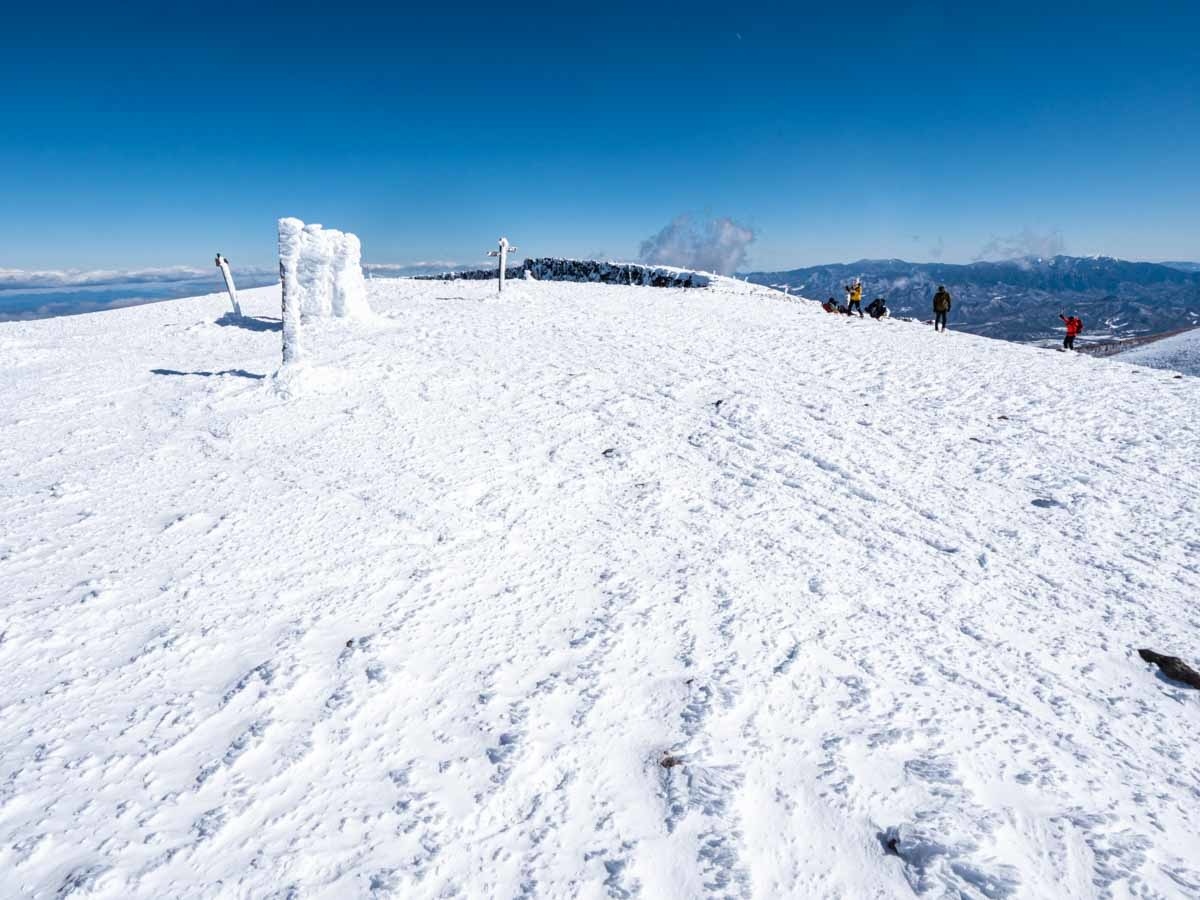 冬の硫黄岳山頂