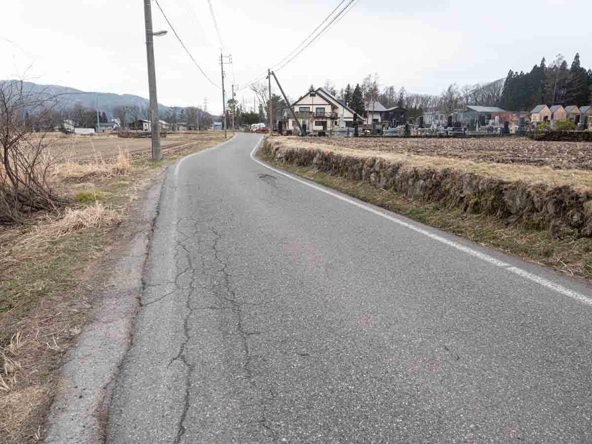 白馬の道路