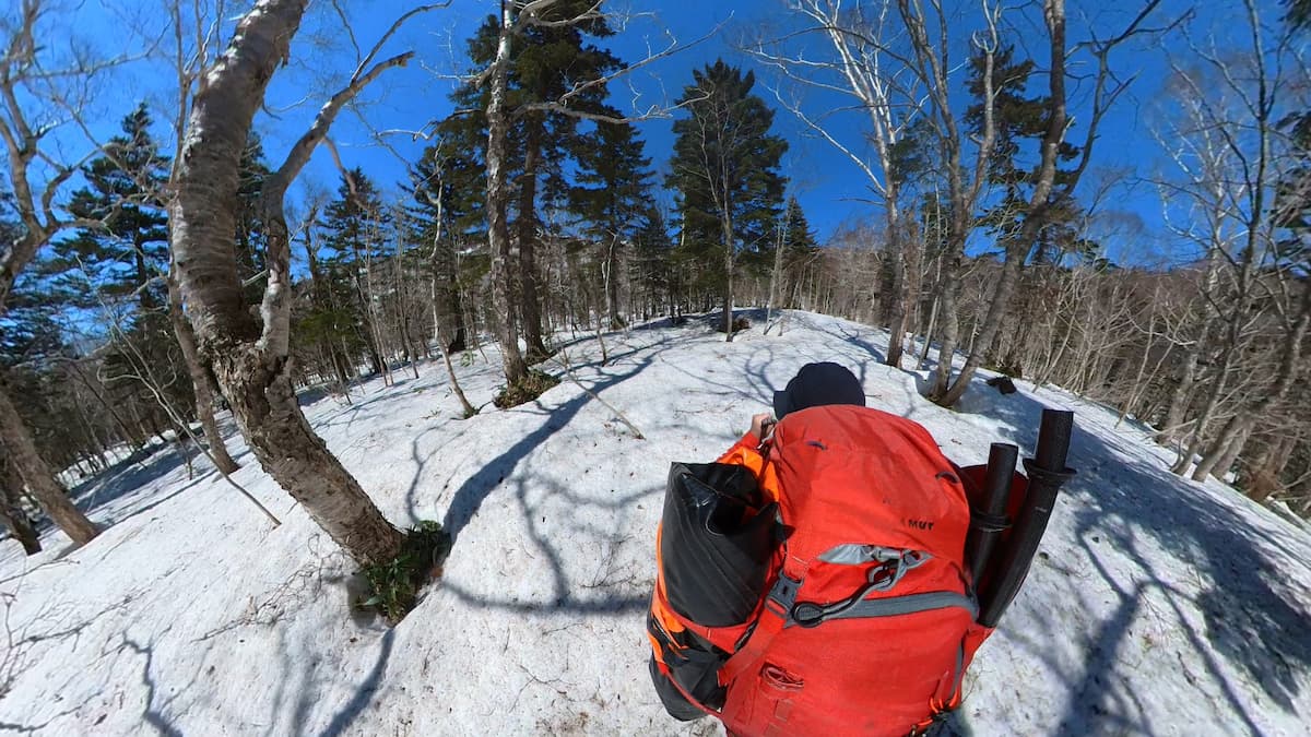 金山林道コースの残雪が増えてきた