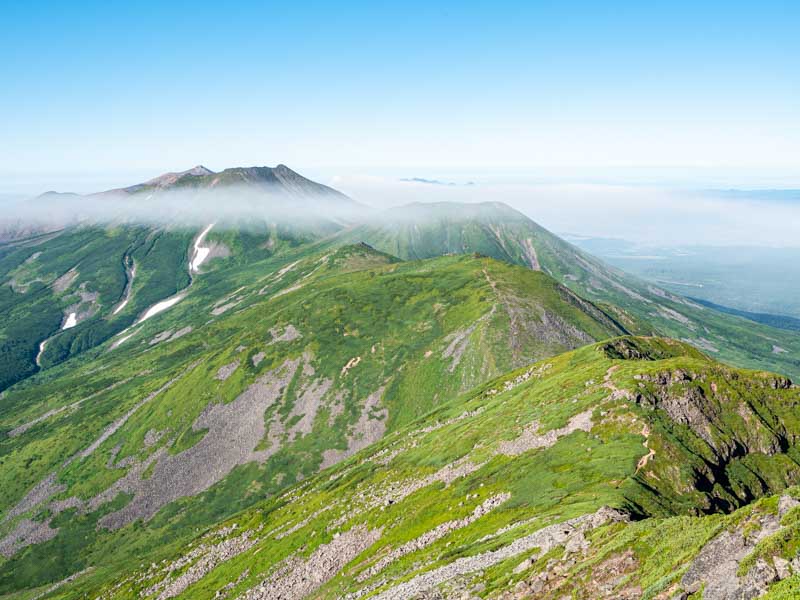 旭岳から富良野岳へ縦走