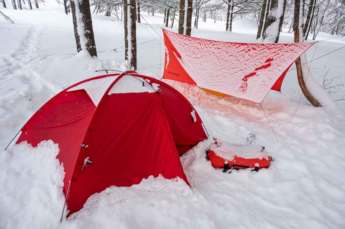 雪の積もる 冬キャンプ