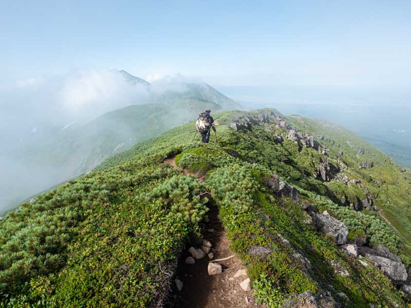 旭岳から富良野岳へ縦走