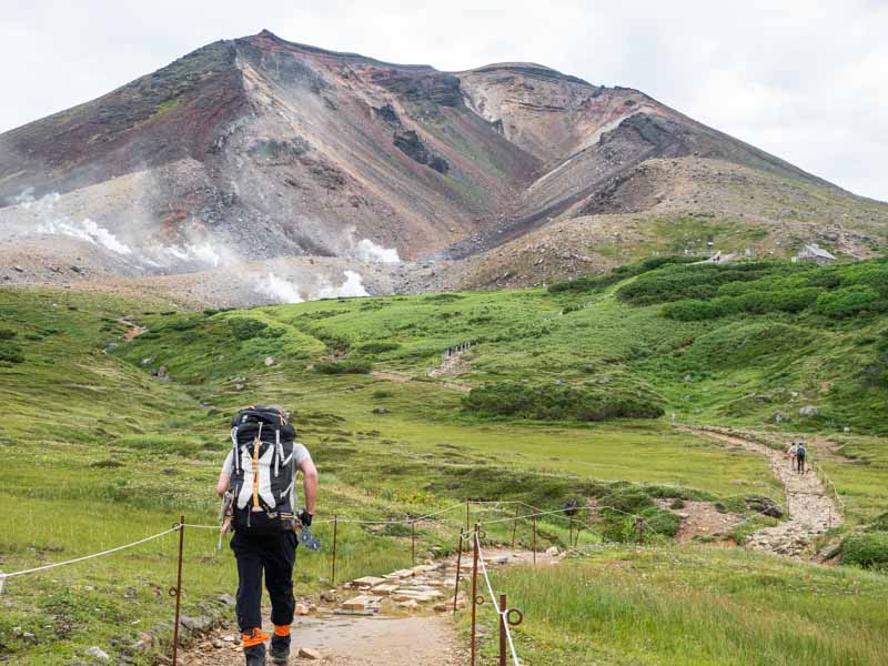 旭岳から富良野岳へ縦走