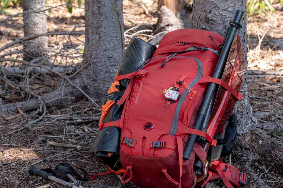 パックラフトを持って登山をする50Lバックパックのパッキング