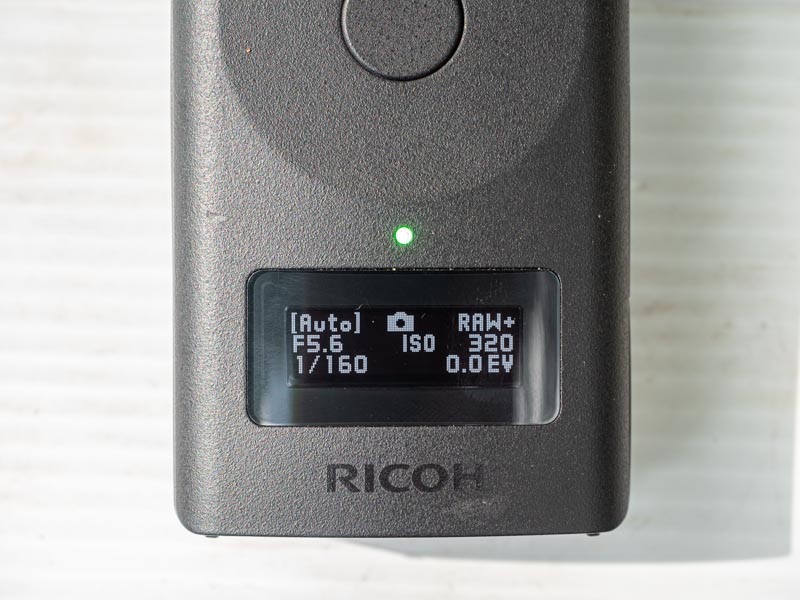 RICOH THETA Z1 液晶ディスプレイ