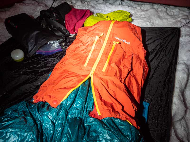 夏用の3シーズン寝袋を冬キャンプで暖かく使うための6つの工夫！ | ぜつえんアウトドア