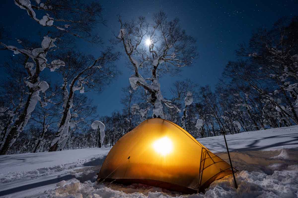 テントと夜空