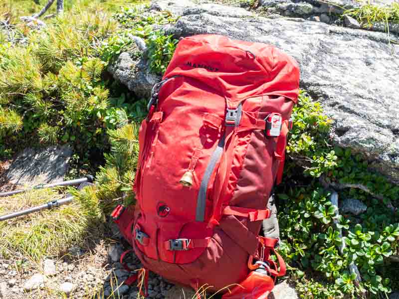 テント泊登山　ザック