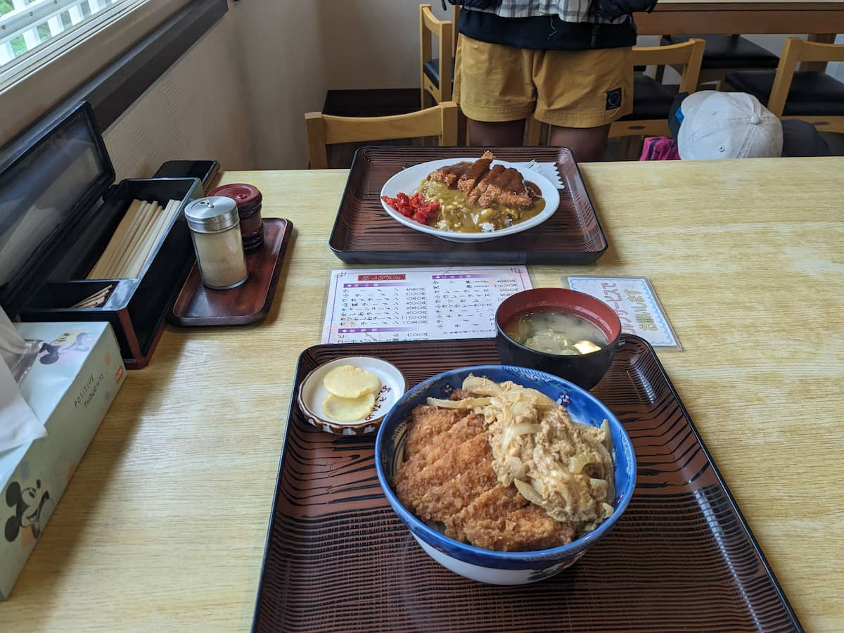 標茶でかつ丼